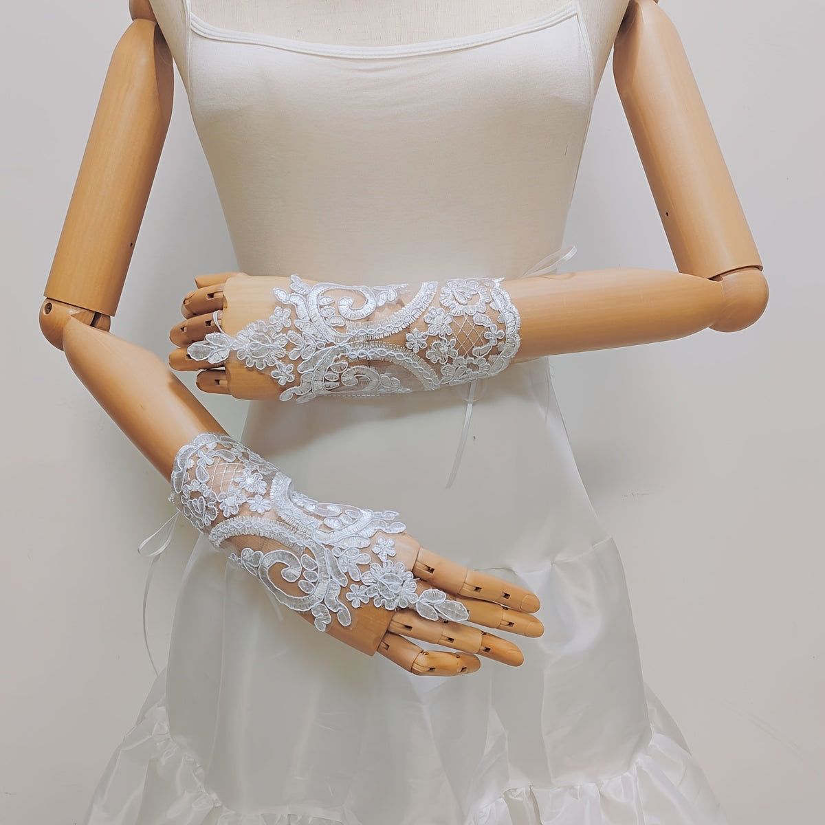 Short Bridal Lace Finger Gloves for Weddings & Events