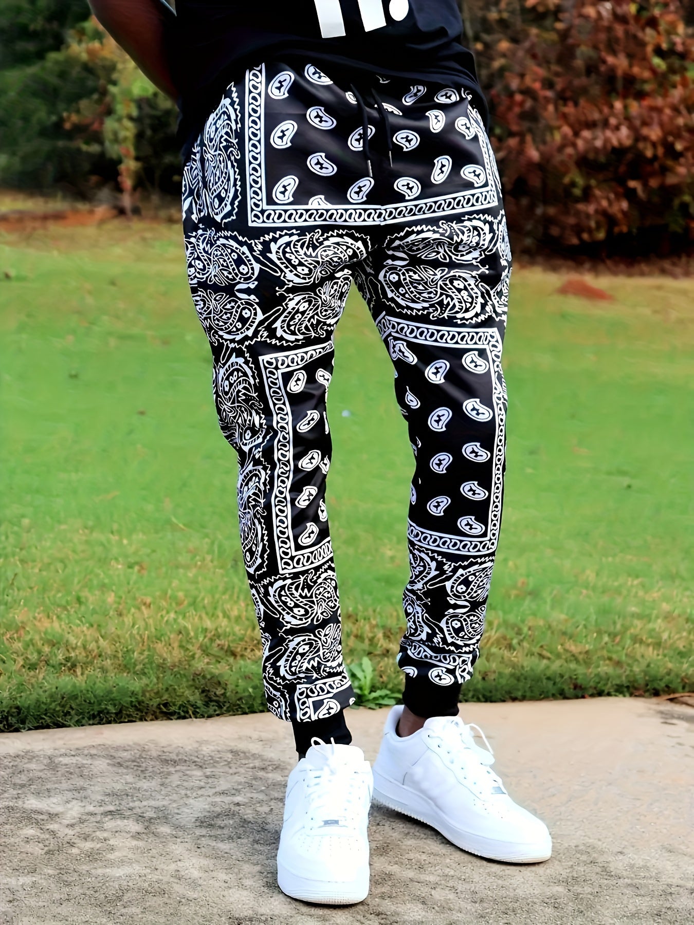 Men's Paisley Graphic Joggers Active Stretch Sports Pants