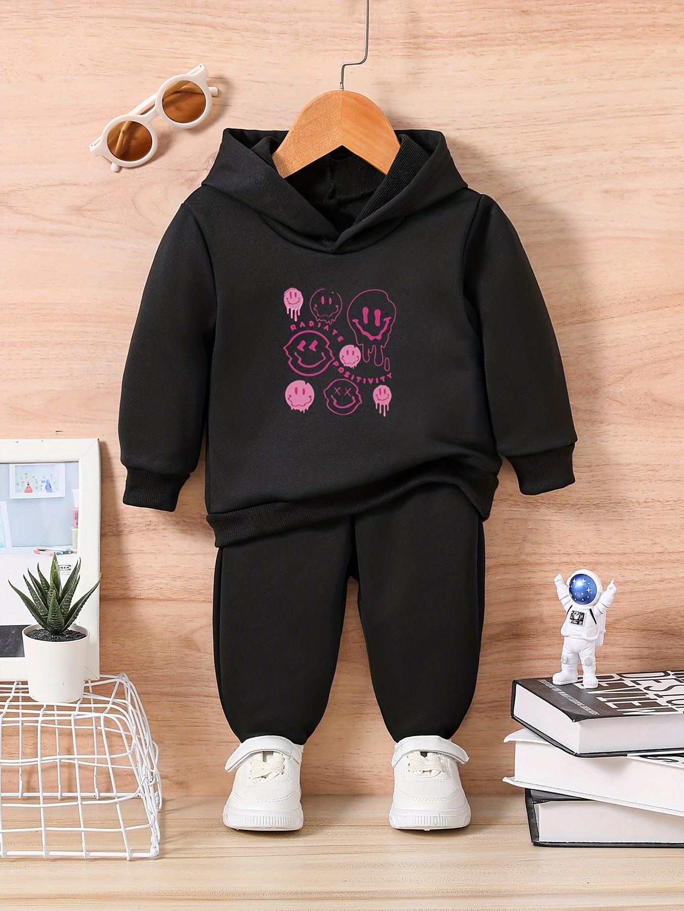 Twisted Smile Face Print Kids Outfit Long Sleeve Sweatshirt Set
