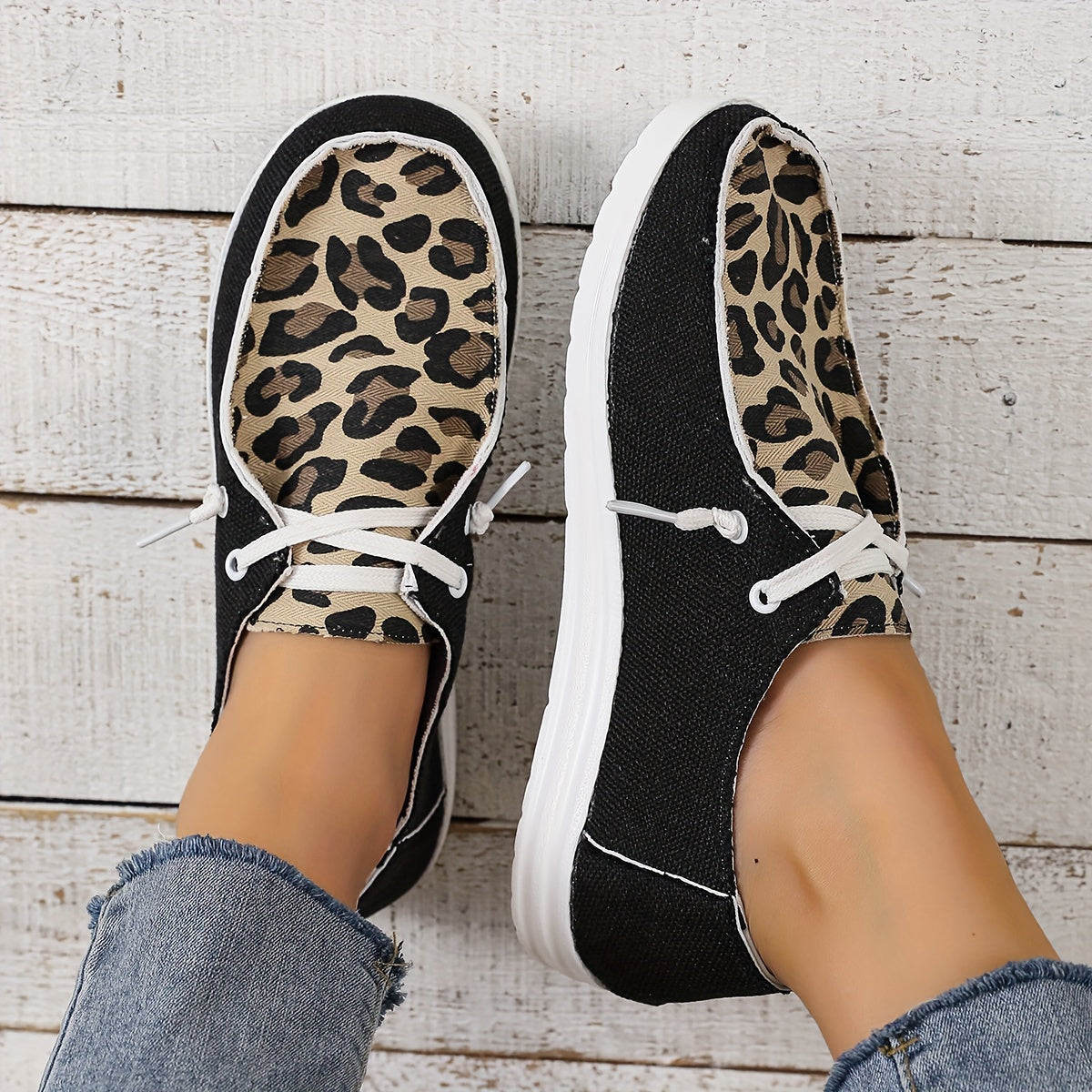 Leopard Print Canvas Lace Up Sneakers Lightweight Walking Shoes