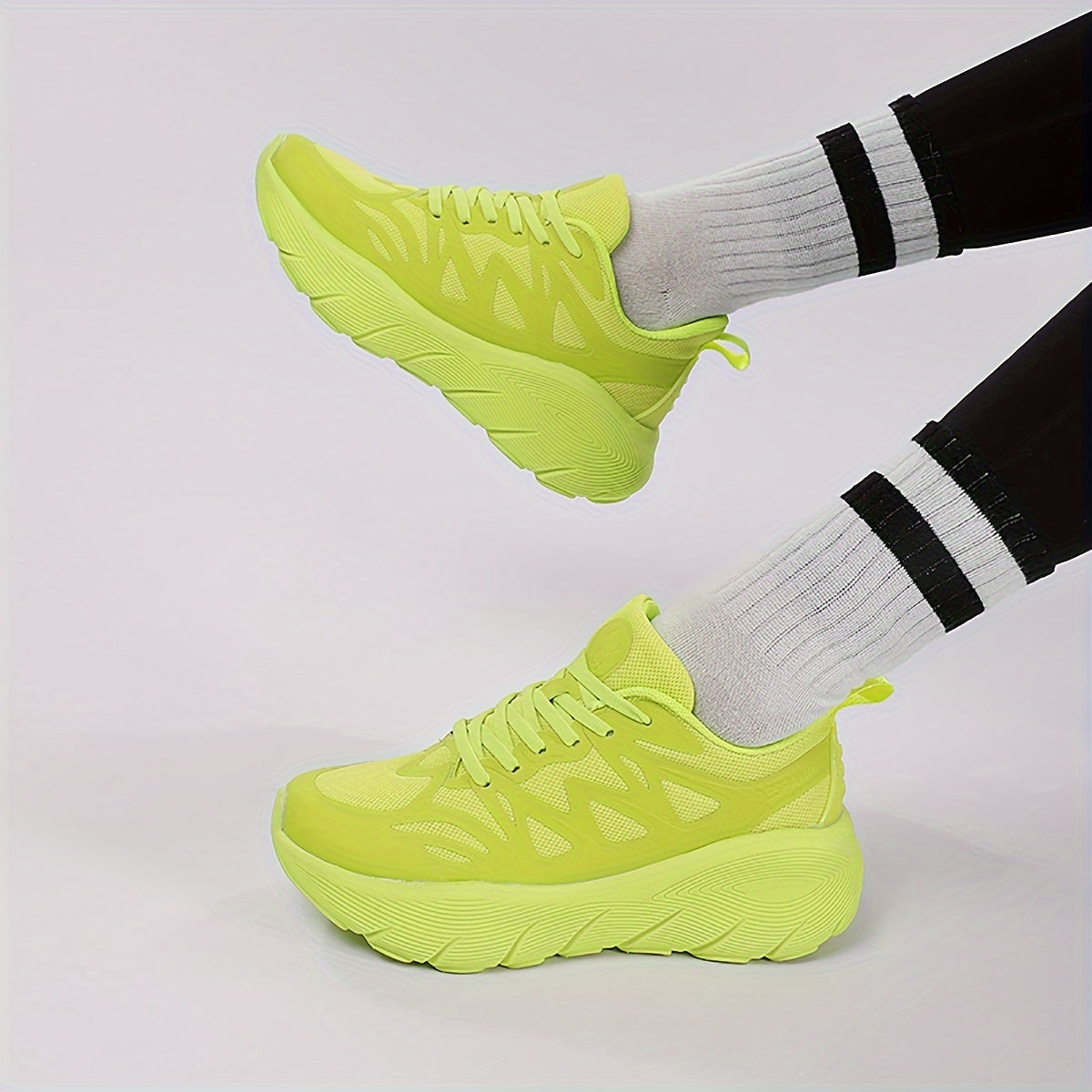 Women's Non slip Athletic Running Shoes Mesh Training Sneakers
