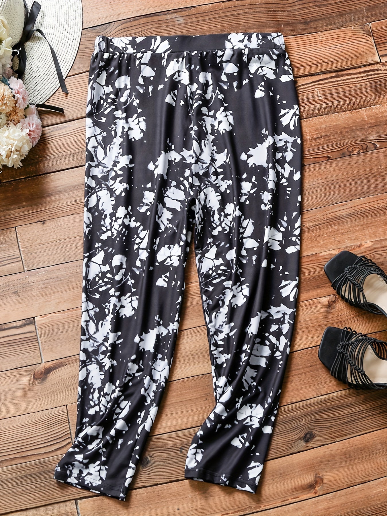  Allover Print Stretch Biker Pants