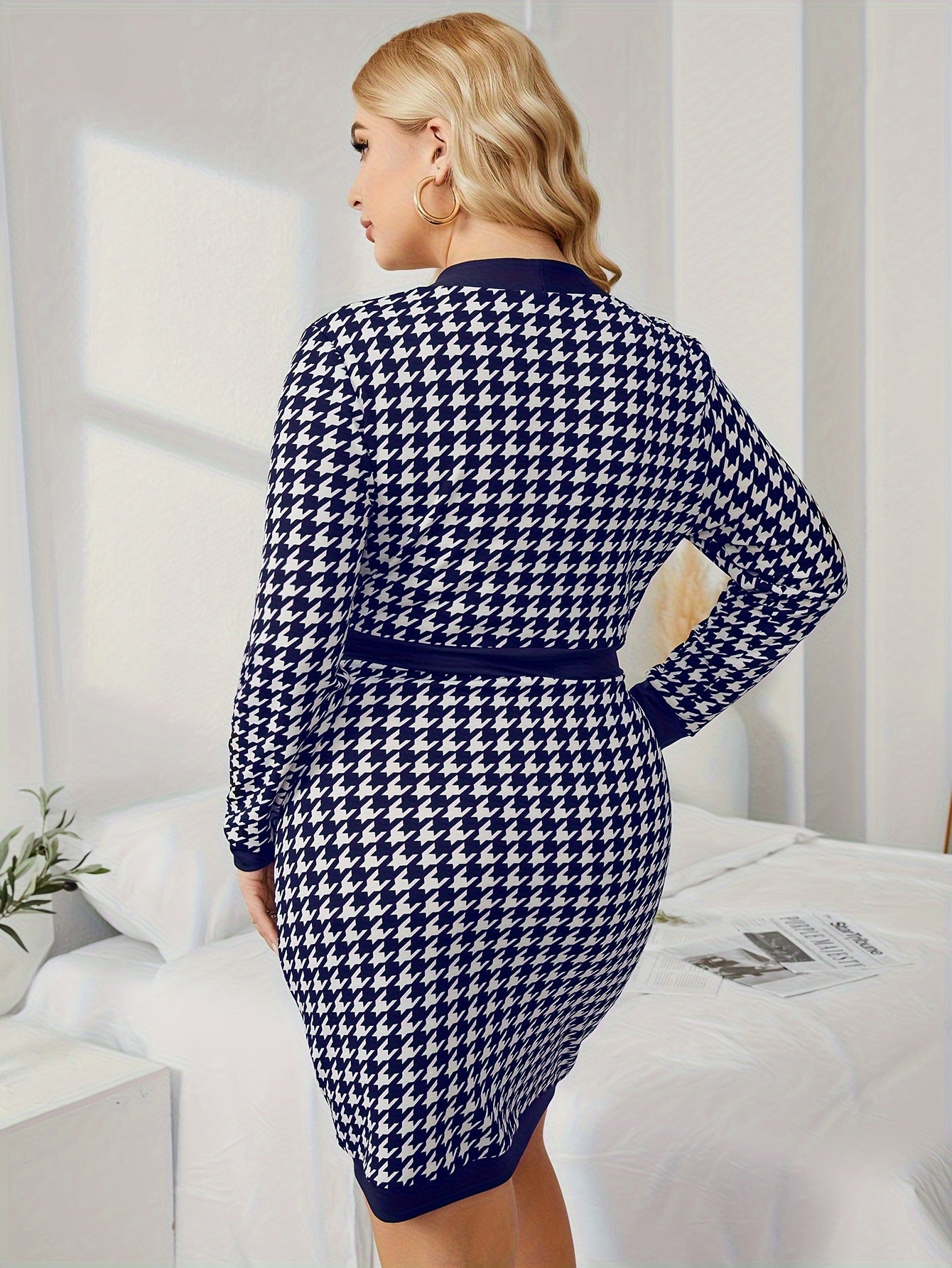  Houndstooth Print Long Sleeve V Neck Dress