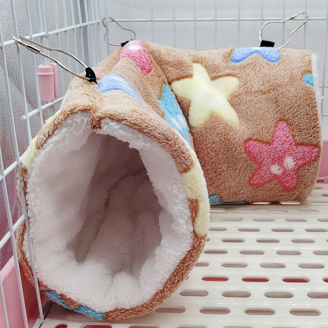 Cozy Hanging Tunnels for Small Pets