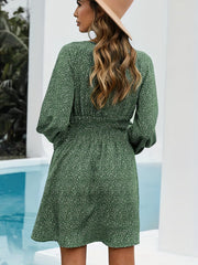  Ditsy Floral Print Lantern Sleeve V Neck Mini Dress