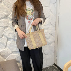Women's Straw Tote Bag with Zipper Closure - Summer Handbag