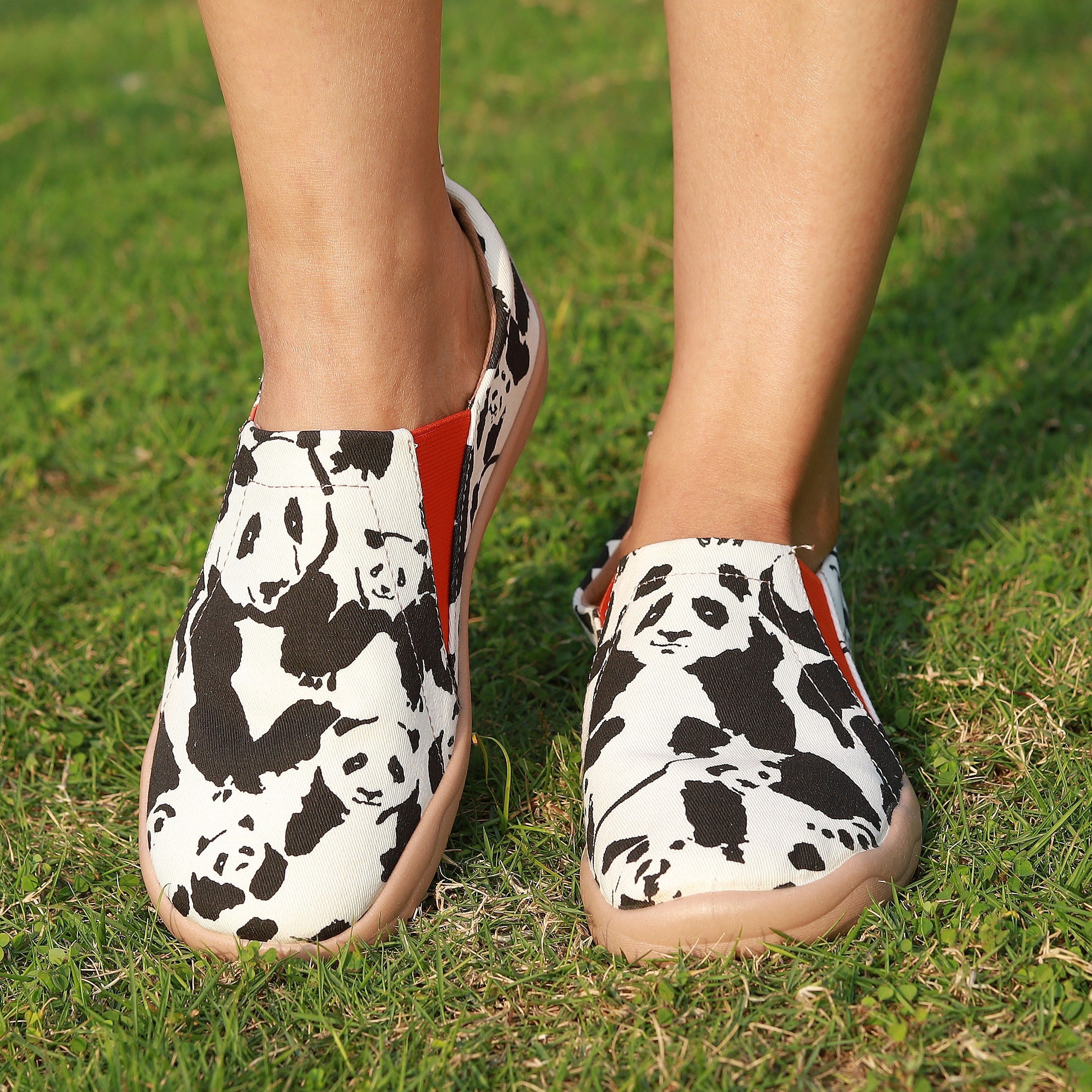 Women's Panda Print Canvas Slip-On Flat Shoes
