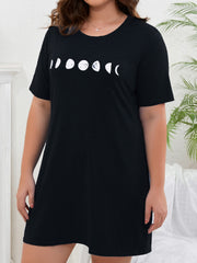 Women's Plus Moon Print Round Neck Short Sleeve Sleep Tee Dress
