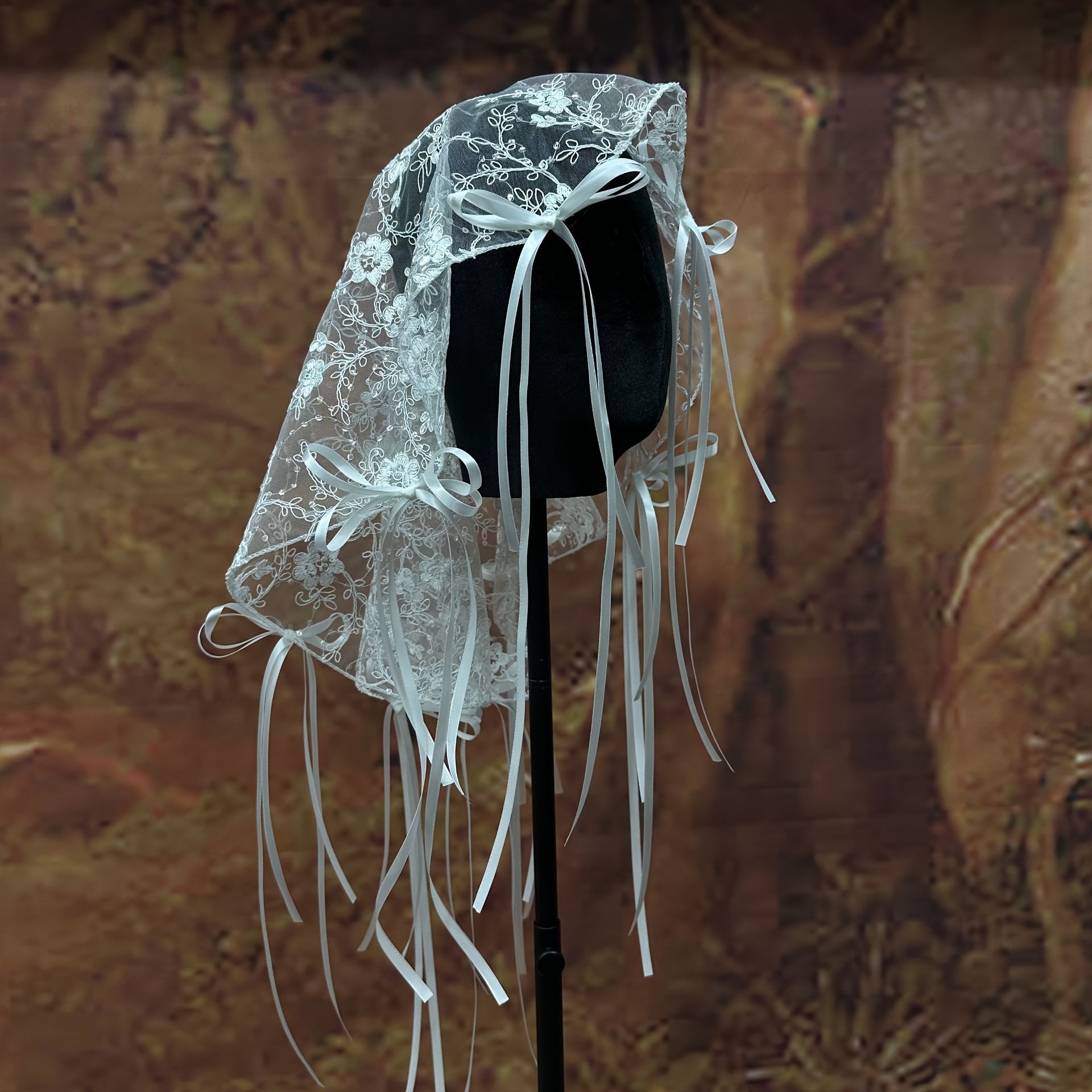 Short Lace Bridal Veil with Bow Detail