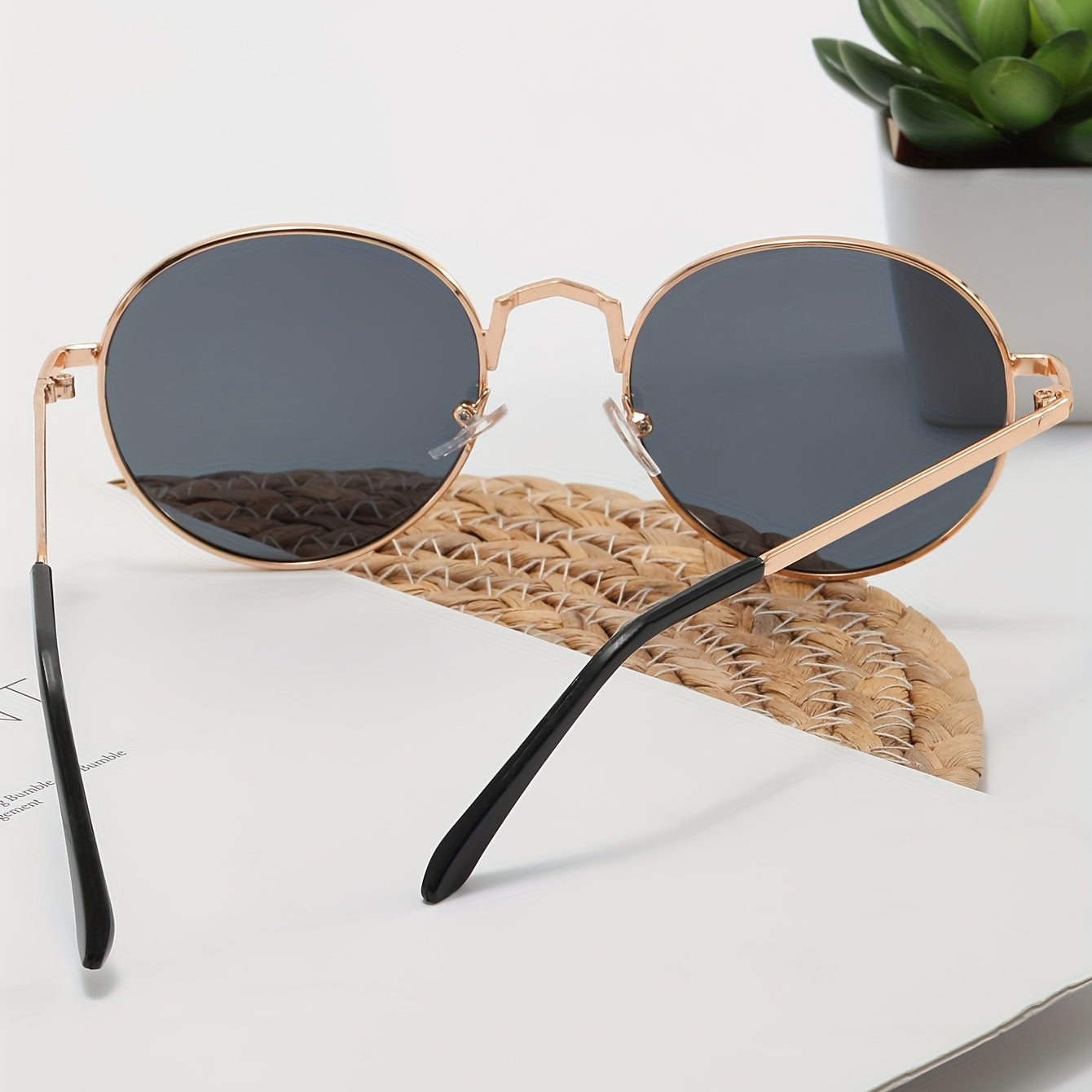 Round Metal Sunglasses Anti Glare UV400