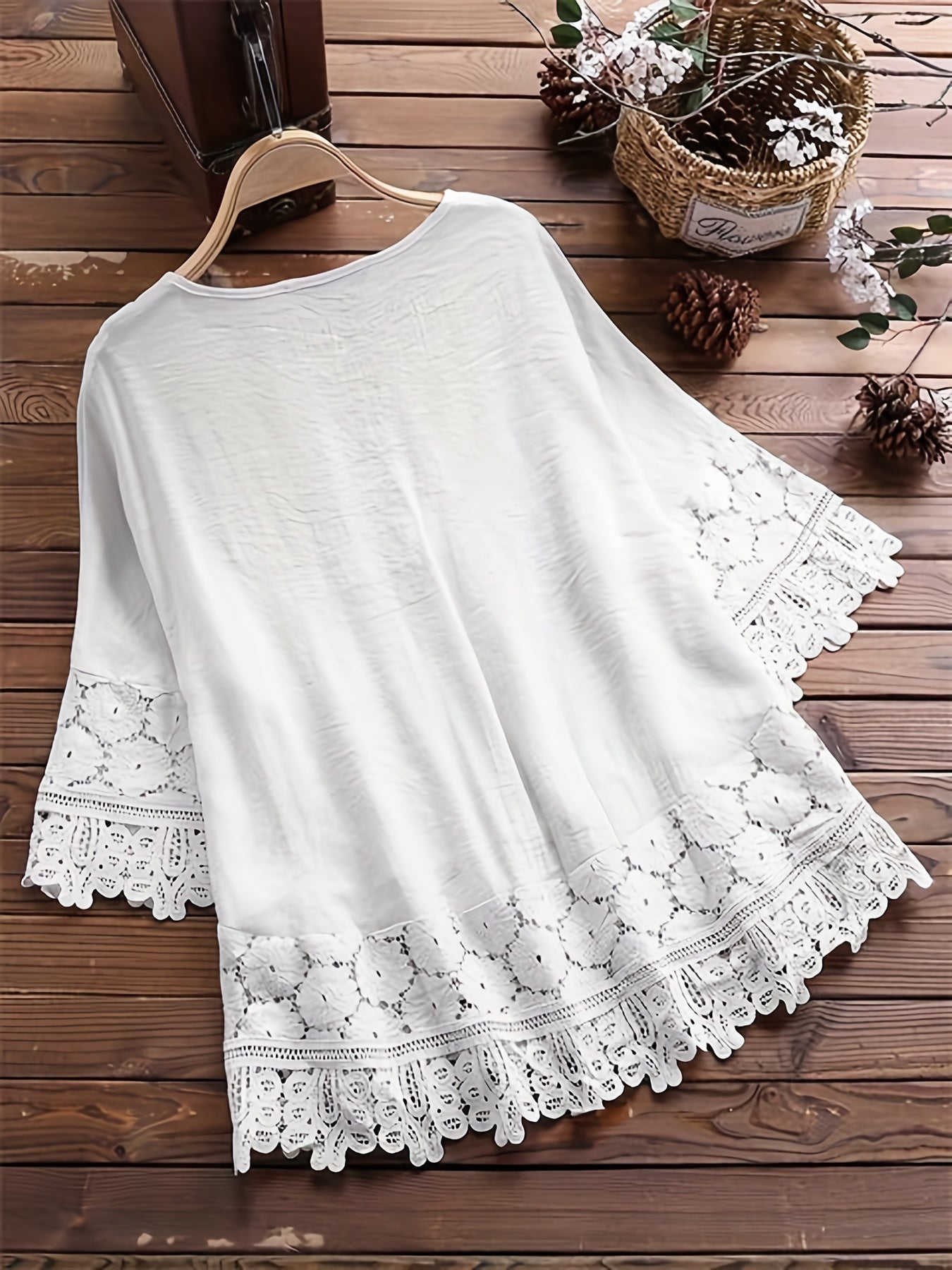  Floral Appliques Guipure Lace Top