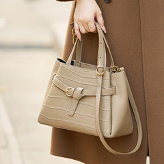 Crocodile Pattern Cowhide Women's Handbag for Commuting