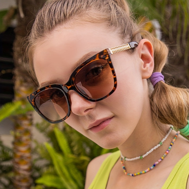 Y2K Cat Eye Sunglasses For Women Mod Chain Charm Gradient Glasses