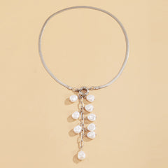 Elegant Faux Pearl Pendant Necklace