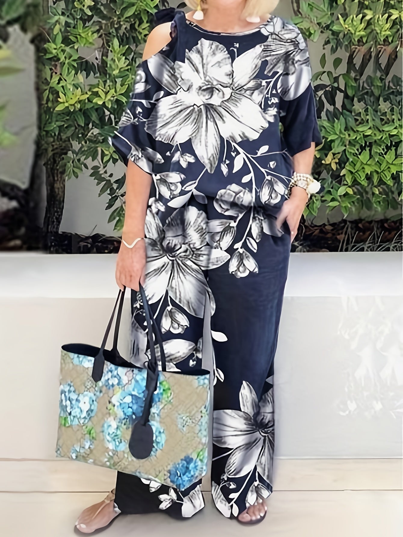  Floral Print Short Sleeve Tee & Wide Leg Pants Set