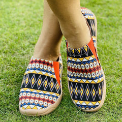 Women's Geometric Pattern Slip On Canvas Shoes Low Round Toe Flat