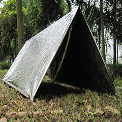Outdoor Emergency Blankets Pack: Stay Warm for Camping, Hiking, Survival