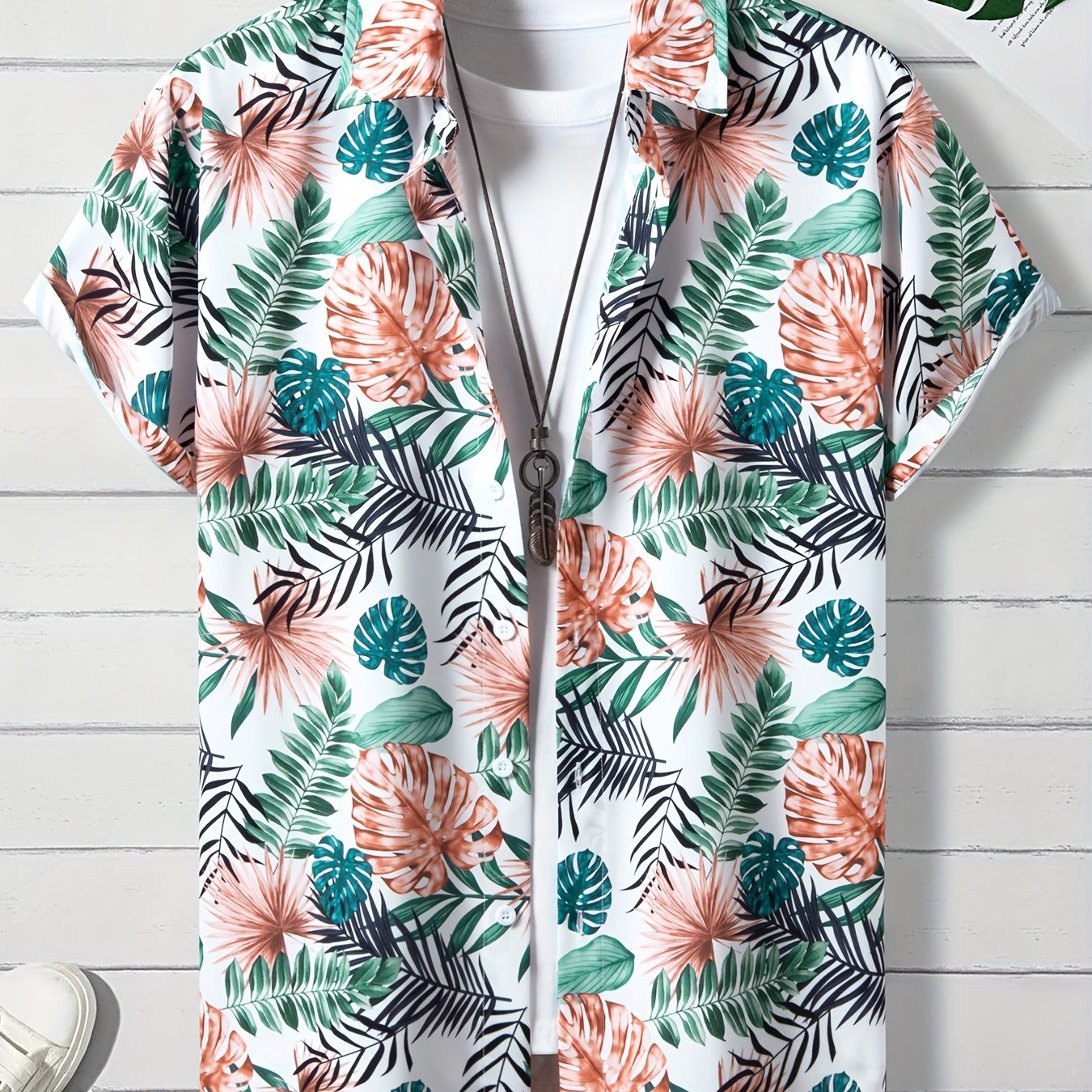 Men's Hawaiian Floral Short Sleeve Shirt for Summer Vacation