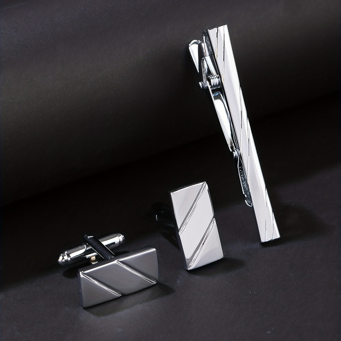 Glossy Laser Cutting Line Tie Clip Cufflinks Set