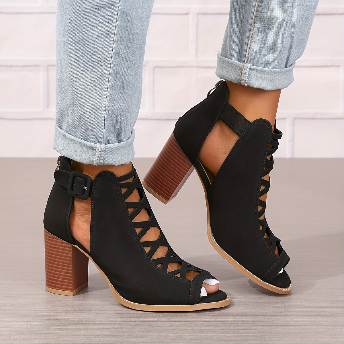 Women's Chunky Heeled Sandals Peep Toe Cut out Buckle Strap Retro High Heels