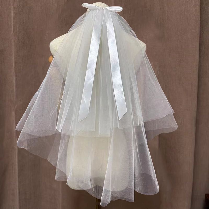 Dreamy Bridal Veil with Bowknot for Wedding Photoshoots