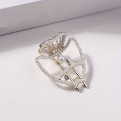 Hollow Fish Shaped Hair Clip with Faux Pearl for Women Girls