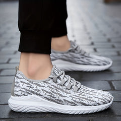 Breathable Lightweight Non Slip Running Shoes Casual Wear Resistance