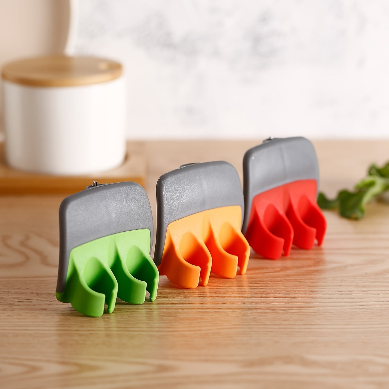 Rubber Finger Grip Vegetable Peeler Comfortable to Peel Pumpkin