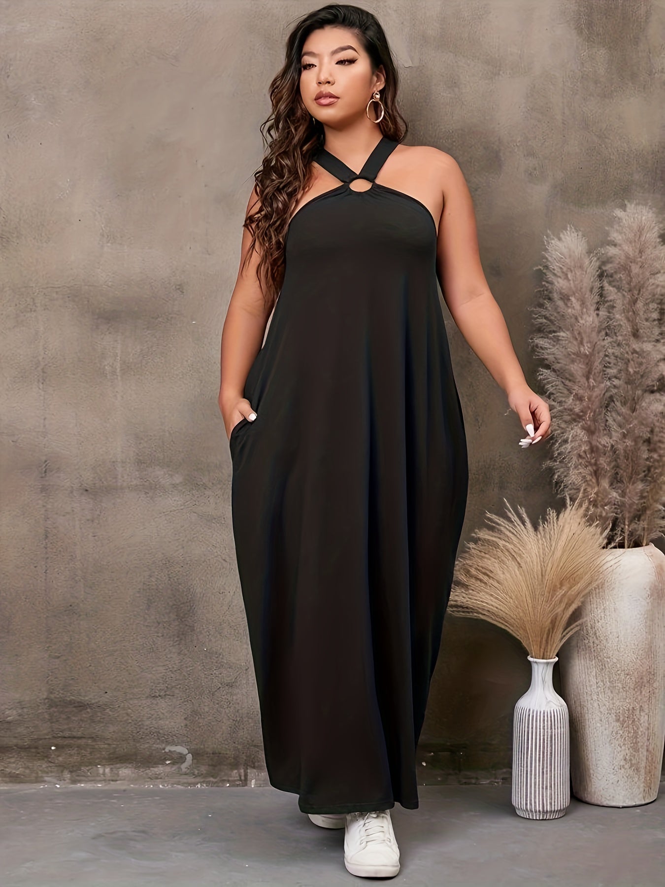  Halter Neck Maxi Dress With Cut Out Back & Pockets
