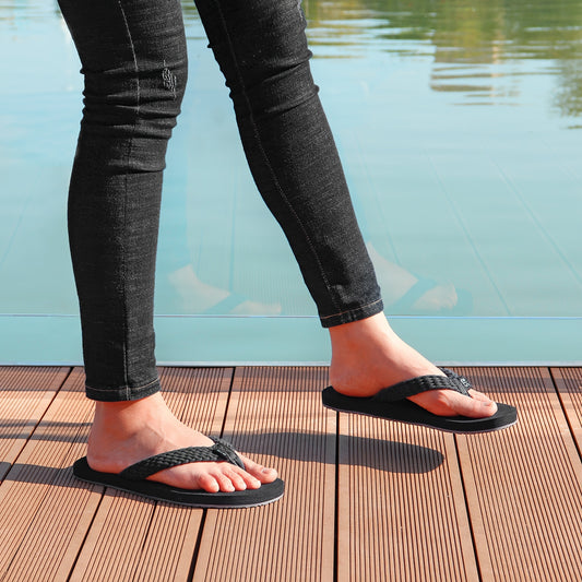 STQ Women's Quick Drying Flip flops With Yoga Mat And Arch Support