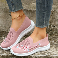 Women's Flowers Embroidered Flat Shoes Lightweight Slip On