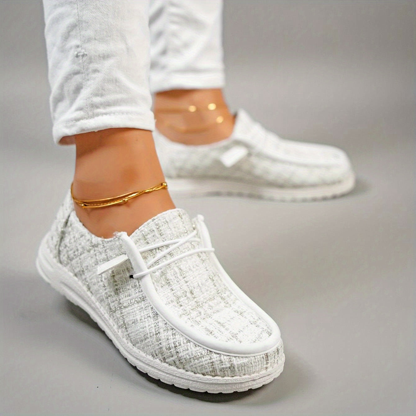 Women's Lightweight Lace Up Casual Sneakers