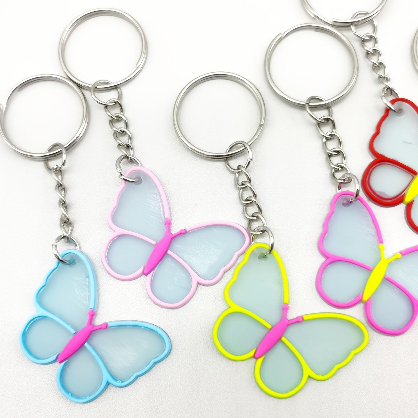16pcs Butterfly Keychain Party Favors Mini Keyring Classroom Prizes Gift Bag Stu