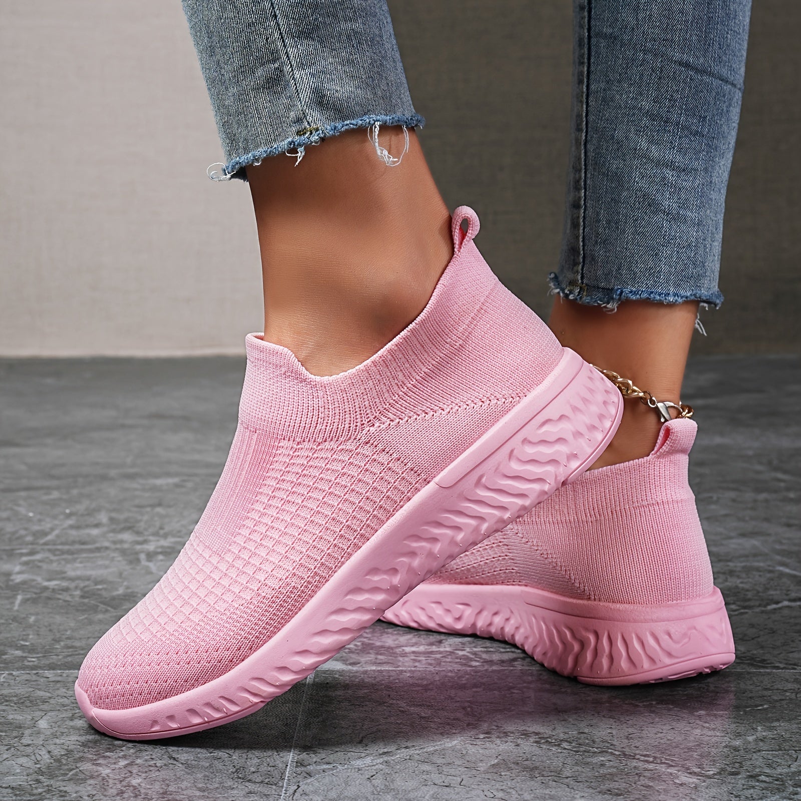 Women's Mesh Breathable Running Shoes Comfortable Non slip Sports Shoes