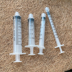 Silicone Syringe Pill Dispenser for Cats and Dogs