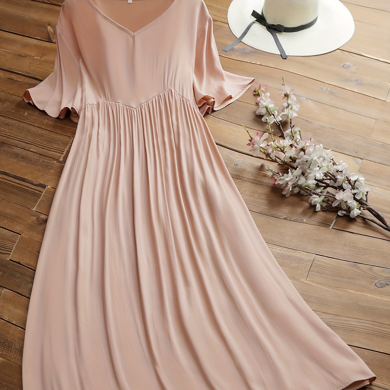 Plus Size Solid Short Sleeve V Neck Ruched Dress