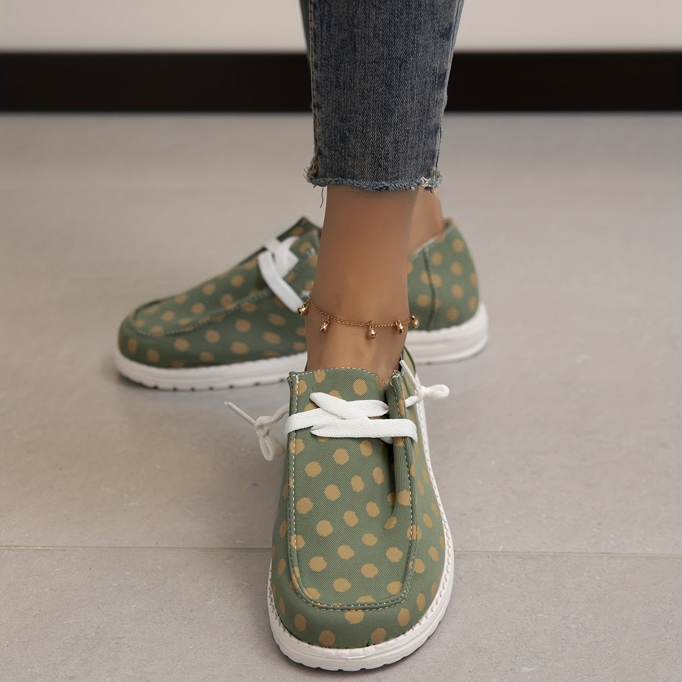 Yellow Polka Dot Canvas Shoes Lace Up Lightweight Walking Shoes
