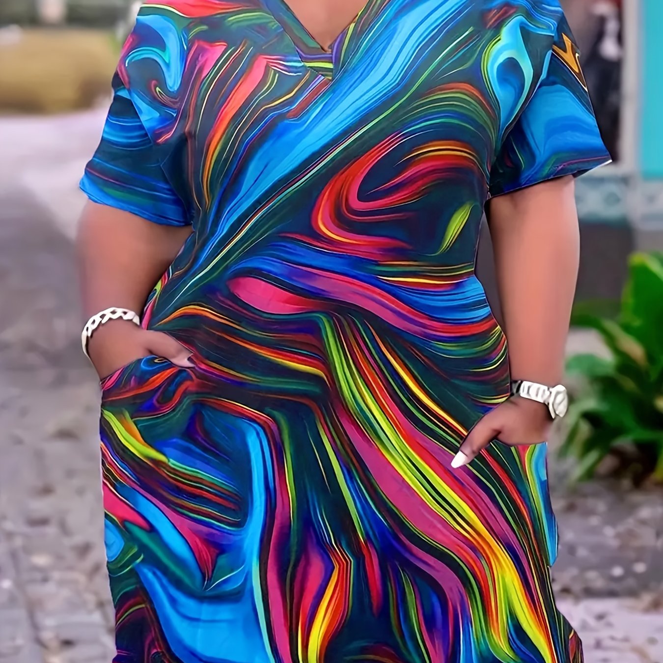  Allover Print Short Sleeve V Neck Dress With Pockets