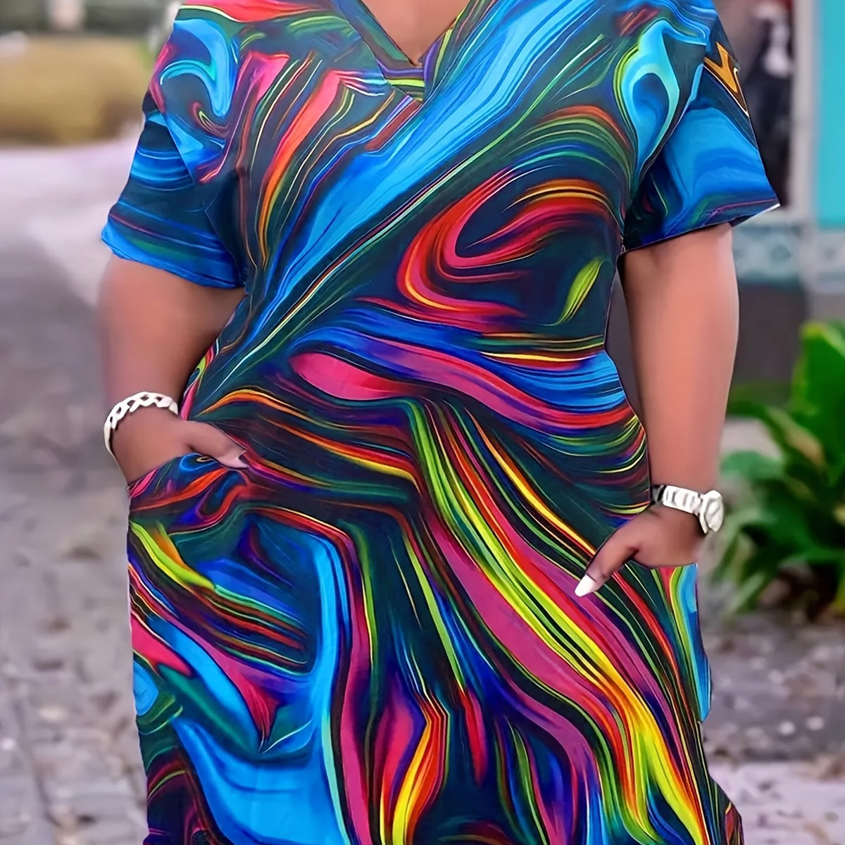  Allover Print Short Sleeve V Neck Dress With Pockets