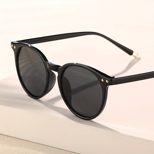 Round Frame Sunglasses Rivet Decor UV400