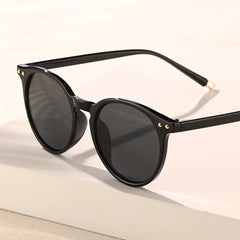 Round Frame Sunglasses Rivet Decor UV400