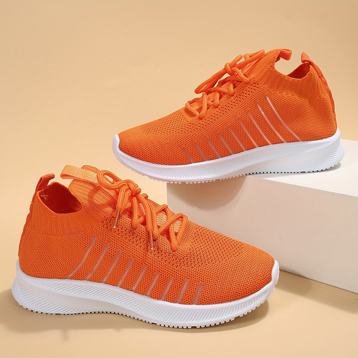 Women's Lightweight Shockproof Running Shoes Low Top Sneakers