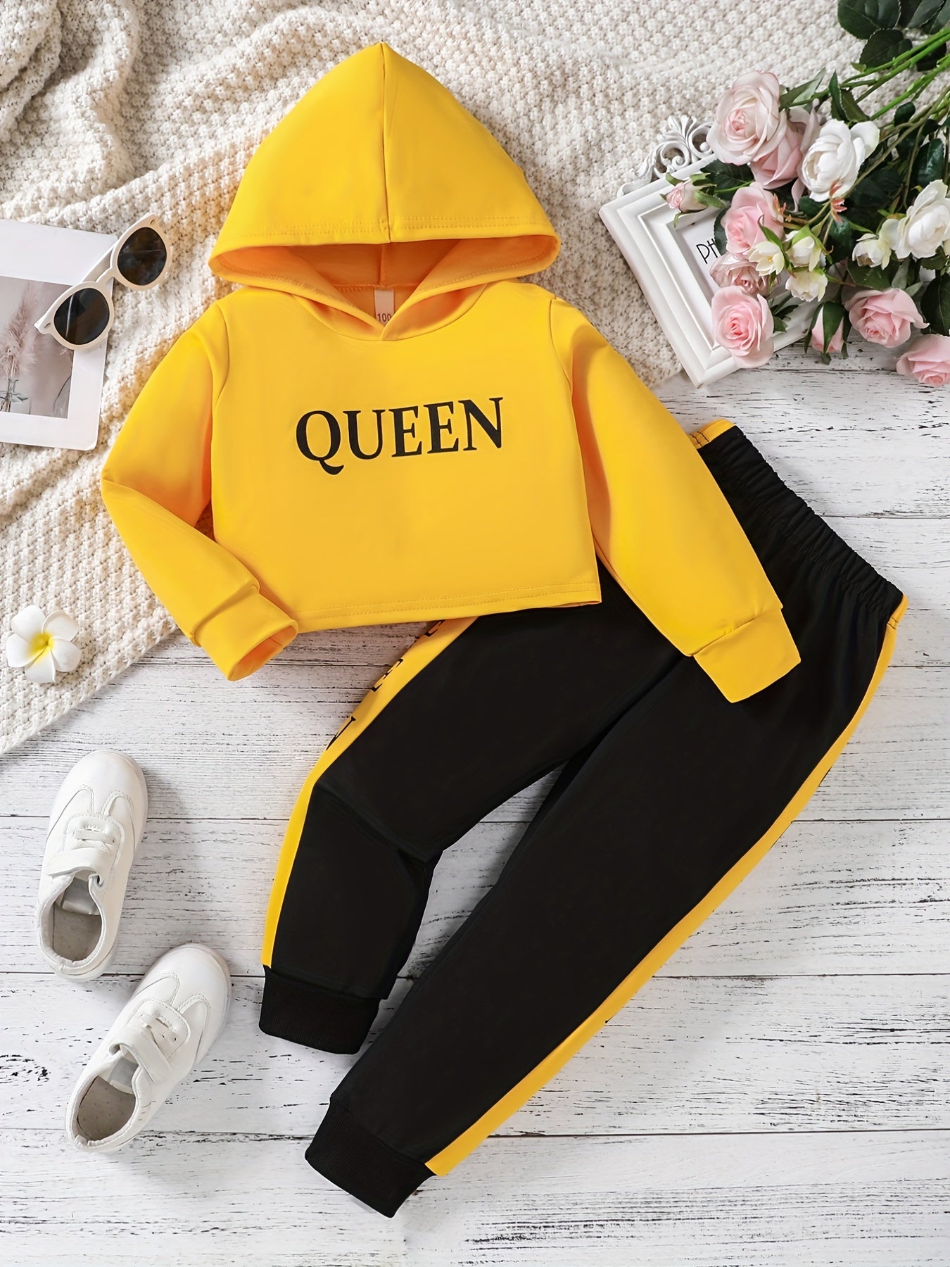 Toddler Girls Queen Hoodie & Pants Set