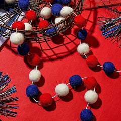 Wool Felt Ball Wreath Colored Pompon Wreath 20 Ball Wreath red 1PC