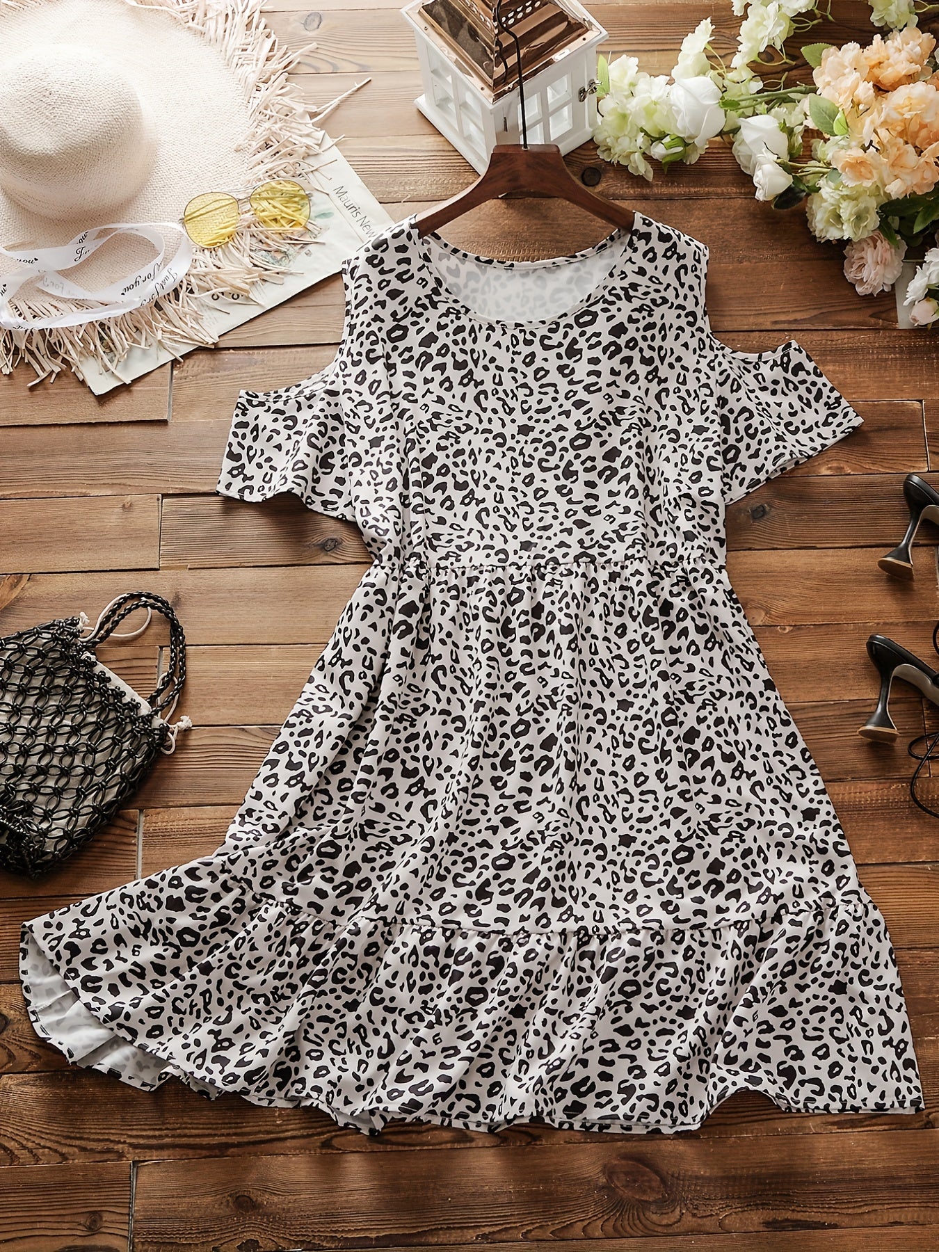  Leopard Print Cold Shoulder Round Neck Smock Dress