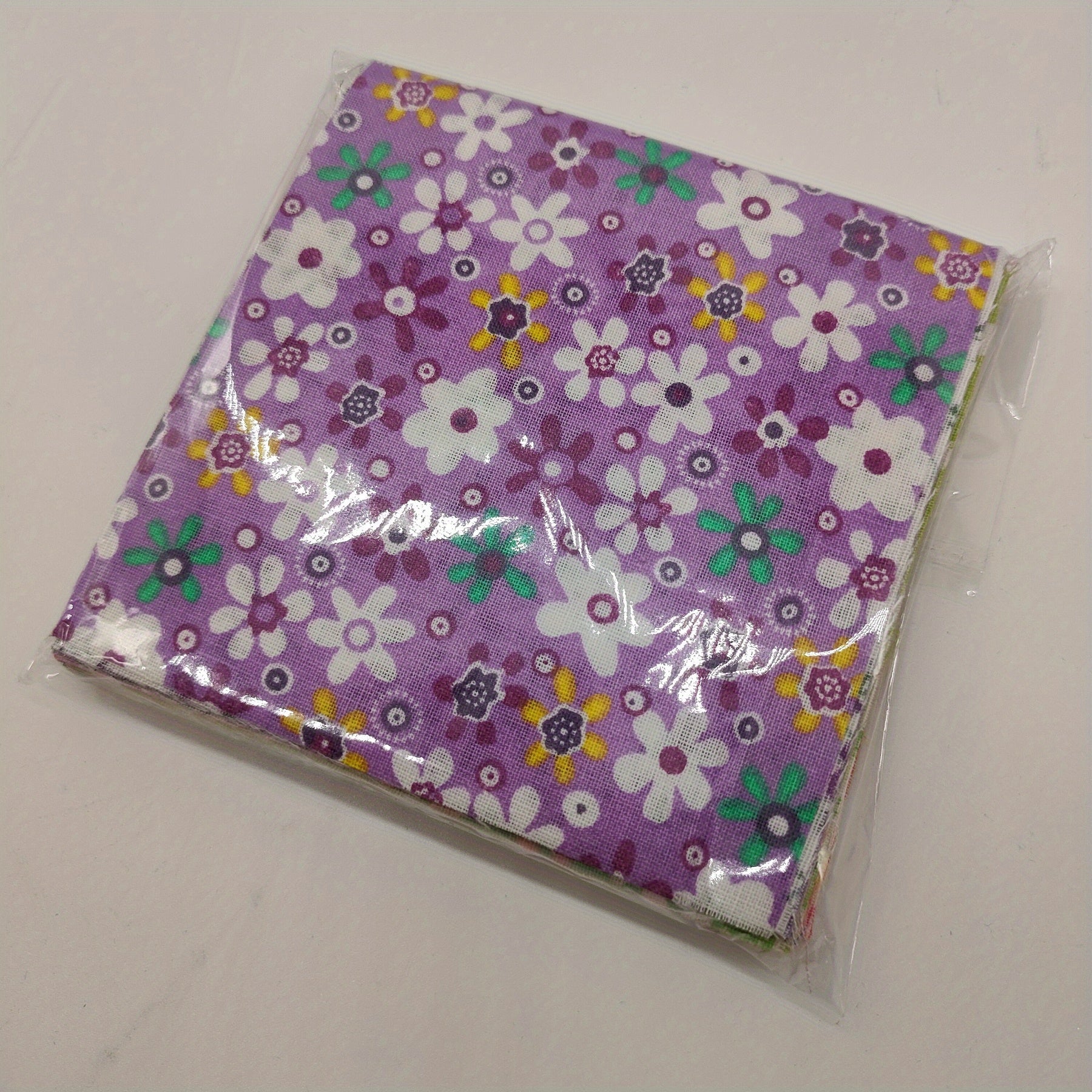 56pcs Square Patchwork Cloth Group Pre cut DIY Cloth Pieces 4 Specifications