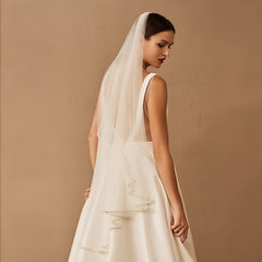 Exaggerated Large Pearl Edge Bridal Veil with Drape