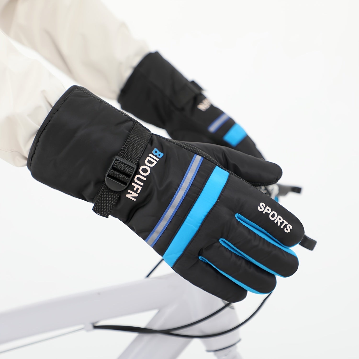 Reflective Skiing/Cycling Touch Screen Gloves - Warm and Non-Slip