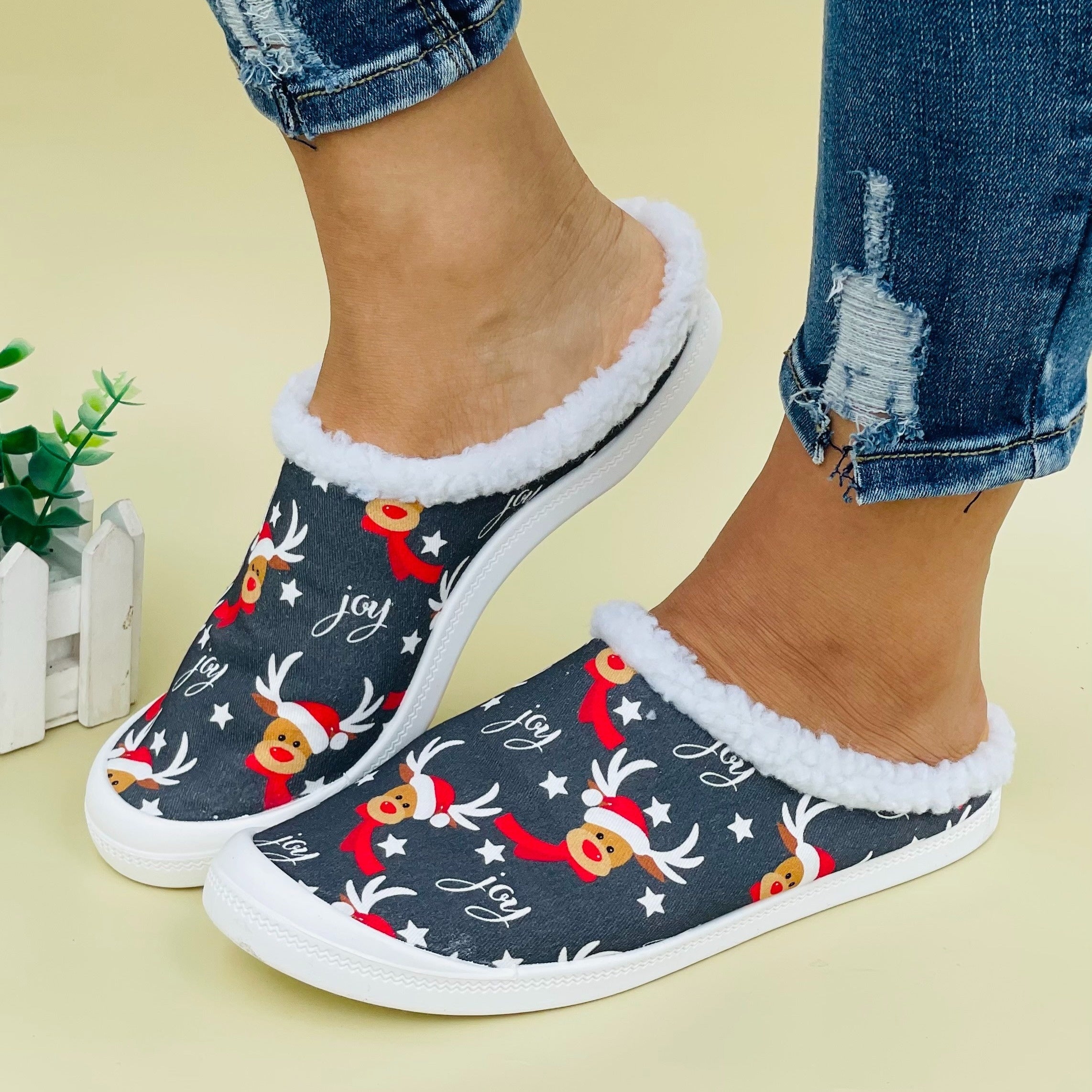 Women's Winter Deer Slip-On Walking Shoes Lightweight Gray