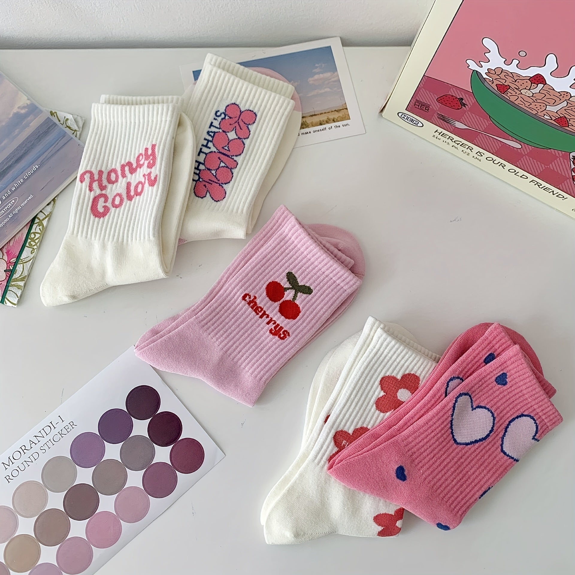 5 Pairs Letter & Heart Print Socks Women's Stockings